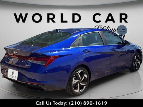 Used 2023 Hyundai Elantra Limited image 15