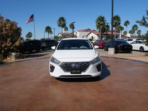 Used 2020 Hyundai Ioniq Blue image 6