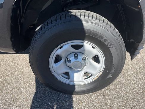 Used 2020 Toyota Tacoma SR w/ Phone Cable & Charge Package image 13