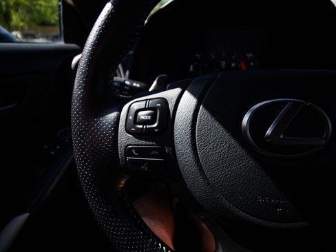Used 2022 Lexus IS 350 F Sport RWD image 19