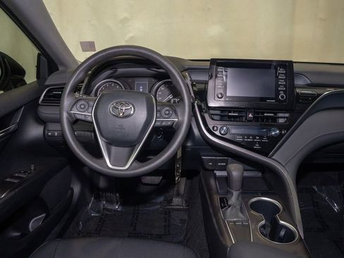 Used 2023 Toyota Camry LE image 6