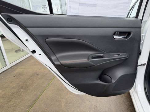 New 2025 Nissan Versa SR w/ Trunk Package image 28