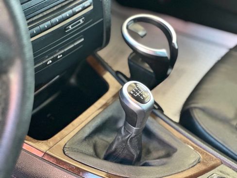 Used 2012 BMW 128i Convertible image 11