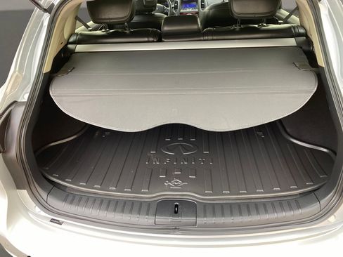 Used 2017 INFINITI QX50 AWD w/ Technology Package image 30