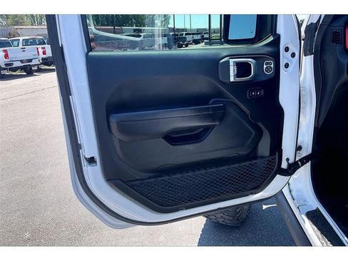 Used 2020 Jeep Gladiator Rubicon AWD/4WD image 24