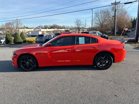 Used 2022 Dodge Charger SXT w/ Blacktop Package image 4