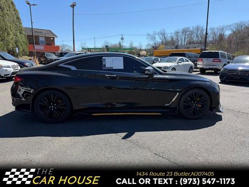 Used 2018 INFINITI Q60 3.0t Luxe w/ Sensory Package 3.0T Luxe AWD/4WD image 9