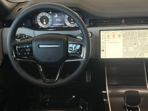 New 2026 Land Rover Range Rover Evoque Hoxton AWD/4WD image 13