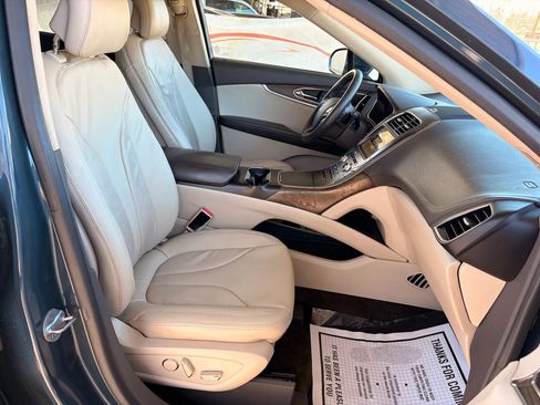 Used 2016 Lincoln MKX Select w/ Select Plus Package image 24