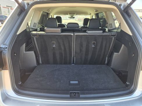 Used 2025 Volkswagen Atlas SE AWD/4WD image 29