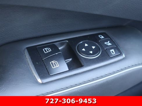 Used 2017 Mercedes-Benz SL 550 image 18