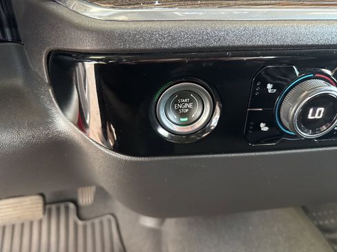 Used 2024 Chevrolet Silverado 1500 LT image 26