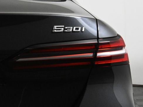 Used 2026 BMW 530i xDrive w/ Premium Package image 13