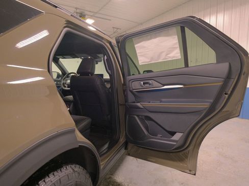 New 2026 Ford Explorer Tremor w/ Tremor Convenience Package image 17