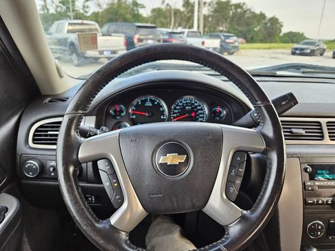 Used 2013 Chevrolet Silverado 2500 LTZ w/ LTZ Plus Package AWD/4WD image 12
