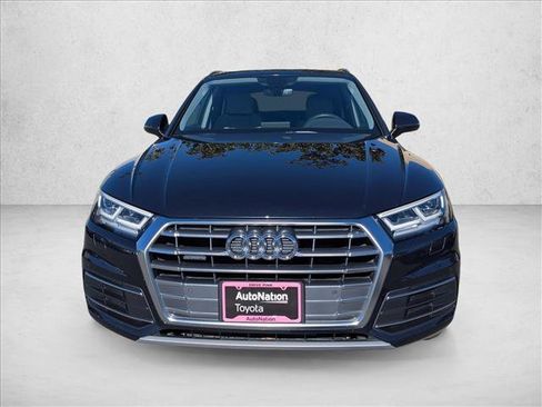 Used 2019 Audi Q5 2.0T Premium Plus w/ Premium Plus Package AWD/4WD image 2