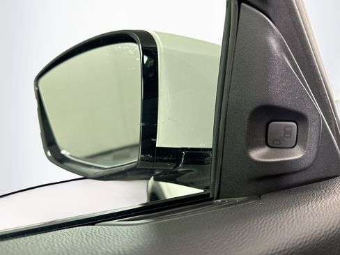 Used 2024 Acura MDX SH-AWD w/ Technology Package image 16