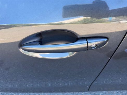 Used 2015 MAZDA MAZDA3 i Touring FWD image 32