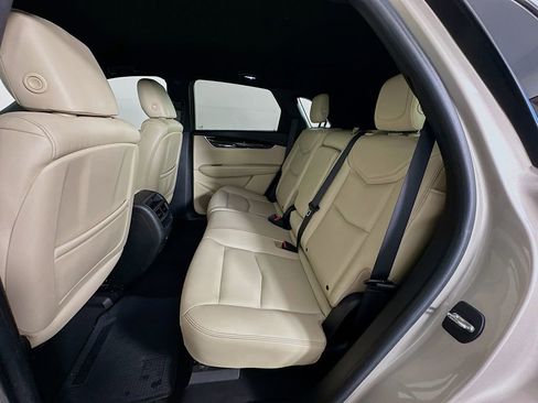 Used 2017 Cadillac XT5 FWD image 23