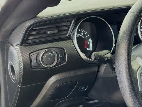 Used 2022 Ford Mustang Coupe image 12