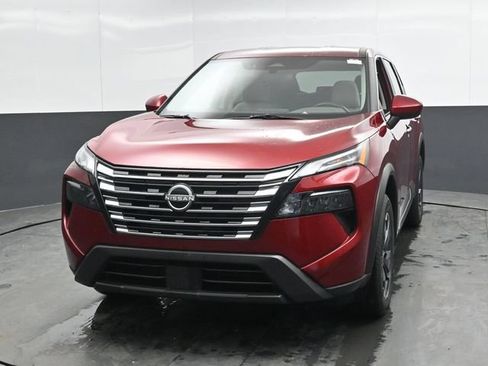 Used 2025 Nissan Rogue SV AWD/4WD image 7