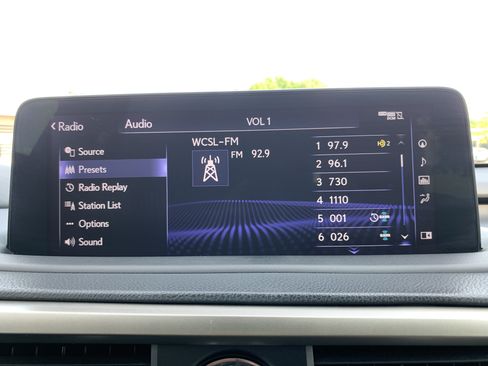 Used 2022 Lexus RX 450hL Luxury w/ Cold Area Package (CT) AWD/4WD image 23