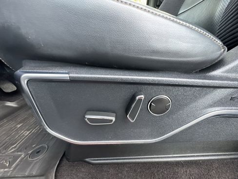 Used 2022 Ford F150 Raptor w/ Raptor 37 Performance Package image 12