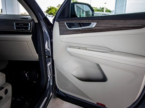 New 2026 Volkswagen Atlas SEL Premium R-Line image 44