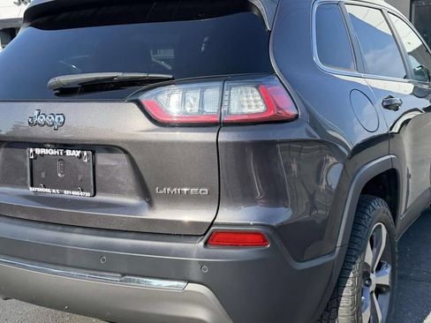 Used 2019 Jeep Cherokee Limited AWD/4WD image 8