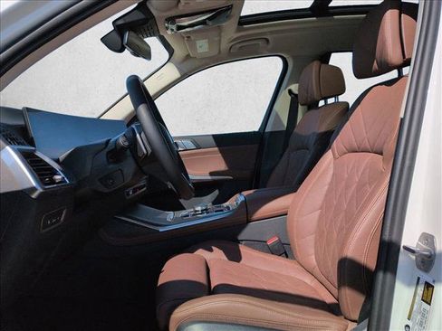 Certified 2026 BMW X7 xDrive40i image 17