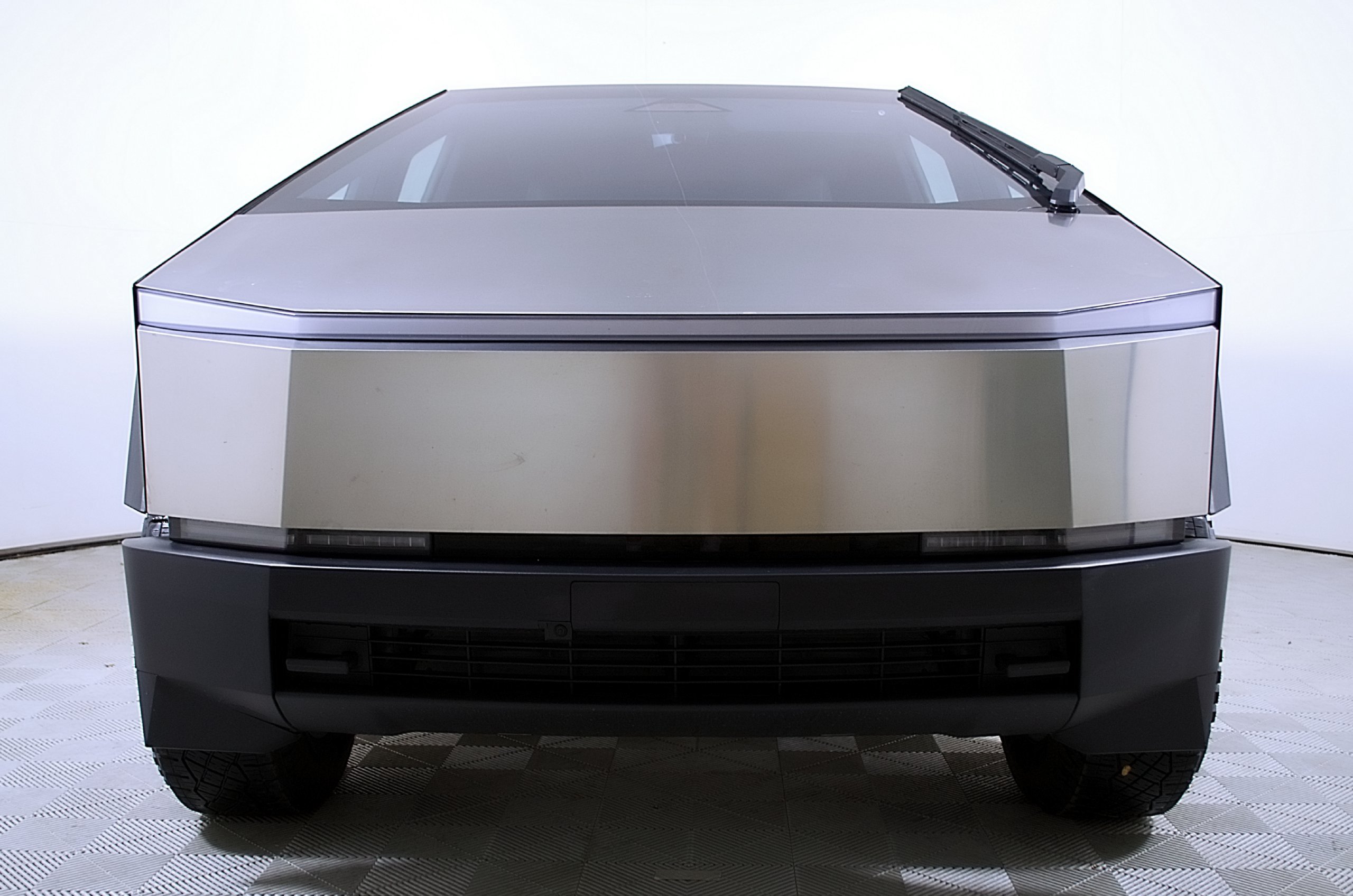 Used 2024 Tesla Cybertruck Cyberbeast AWD/4WD image 5