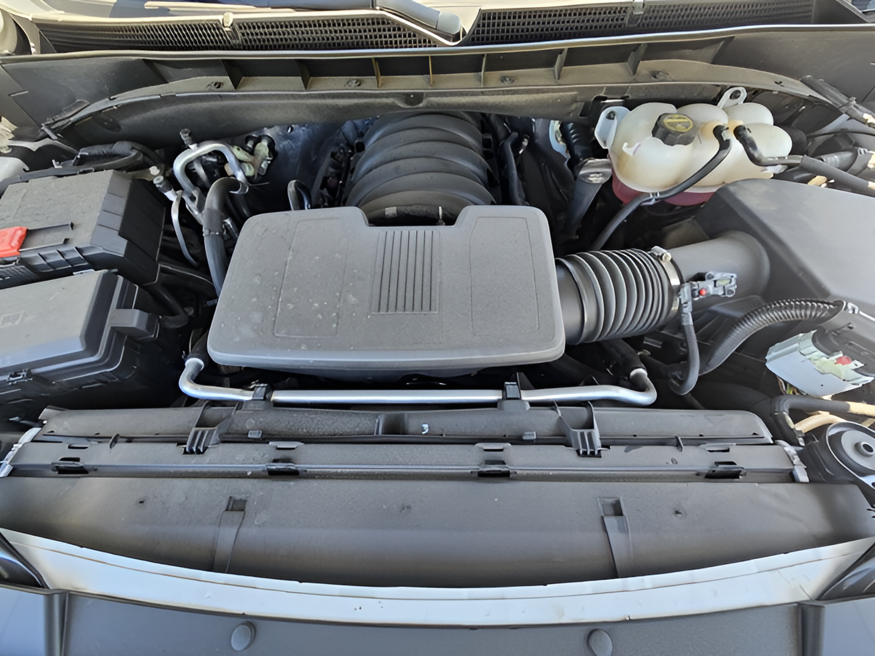 Used 2025 GMC Yukon Elevation AWD/4WD image 26