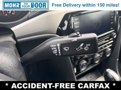 Used 2021 Volkswagen Passat 2.0T SE image 16