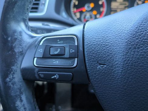 Used 2013 Volkswagen Passat 2.5 SE image 21