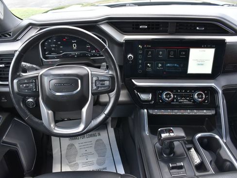Used 2022 GMC Sierra 1500 Denali AWD/4WD image 3