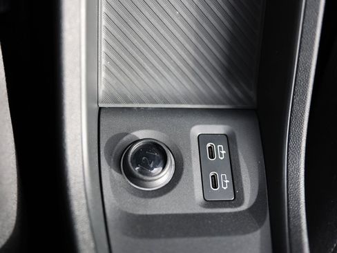 Used 2025 MINI Cooper 2-Door Hardtop image 29