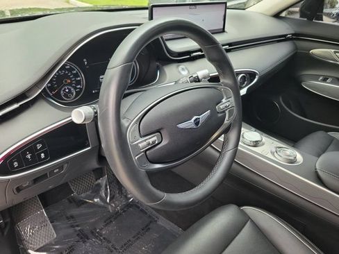 Used 2022 Genesis GV70 2.5T w/ Advanced Package AWD/4WD image 19