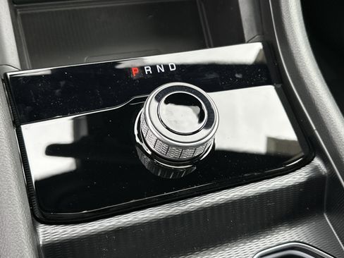 New 2025 Jeep Grand Cherokee Altitude image 4