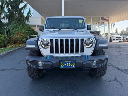 Used 2023 Jeep Wrangler Unlimited Rubicon 4xe w/ Cold Weather Group AWD/4WD image 2