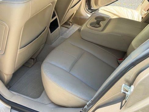 Used 2005 Cadillac STS w/ Preferred Equipment Group RWD image 9