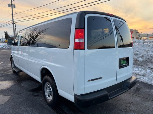 Used 2023 Chevrolet Express 3500 LS image 9