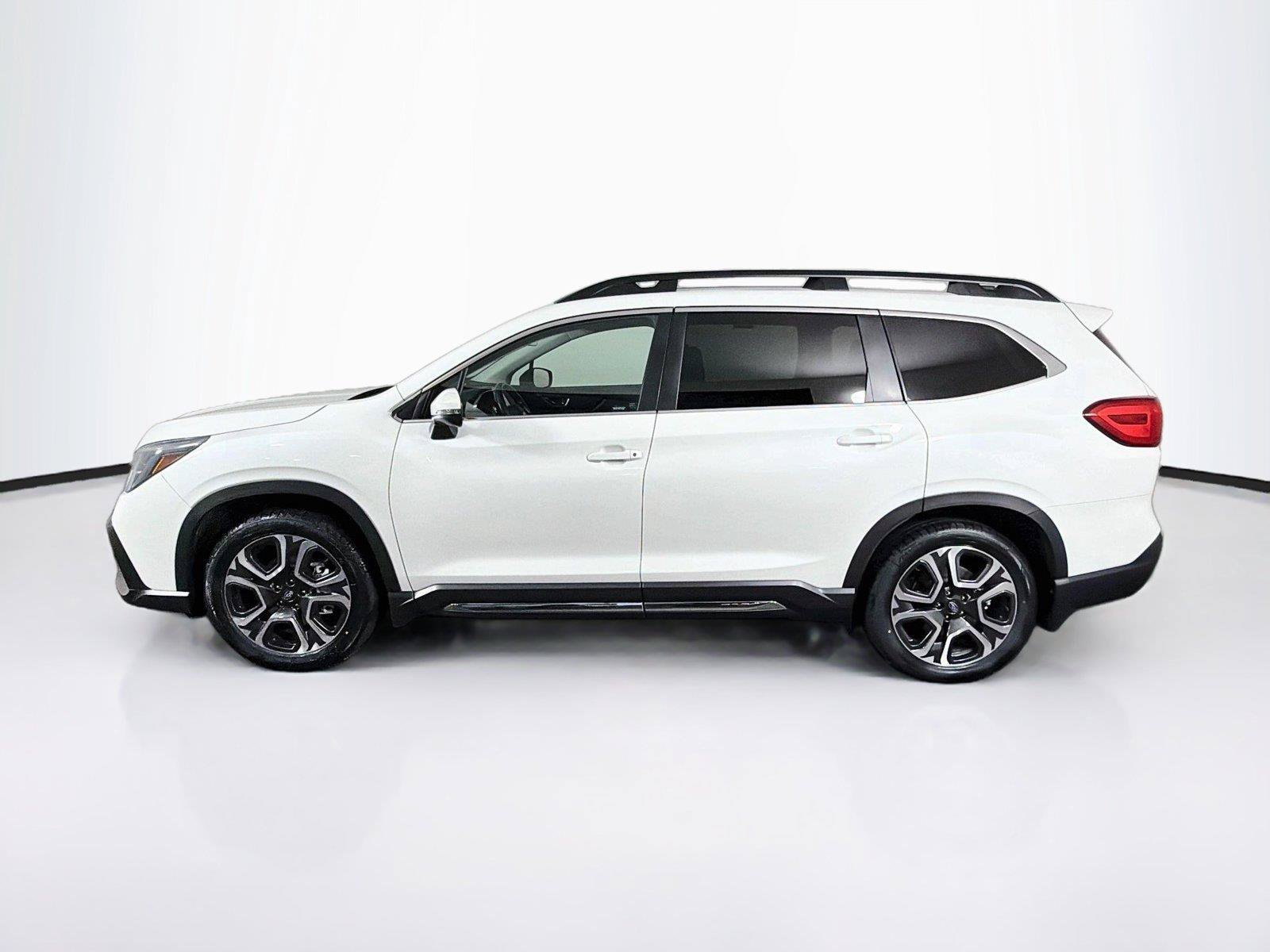 Used 2023 Subaru Ascent Limited AWD/4WD image 8
