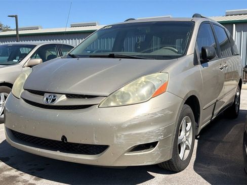 Used 2006 Toyota Sienna CE image 15