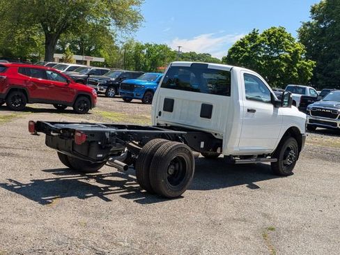 New 2026 RAM 3500 Tradesman AWD/4WD image 3