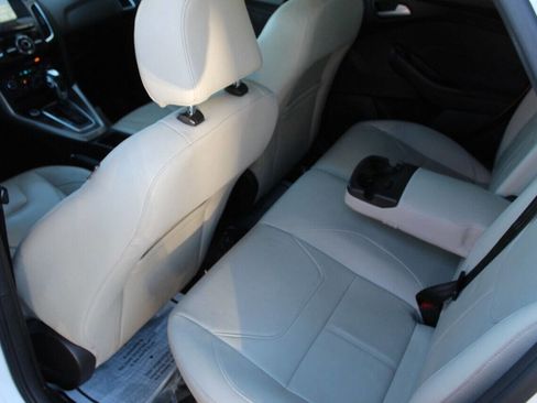 Used 2016 Ford Focus Titanium w/ Exterior Protection Package image 14