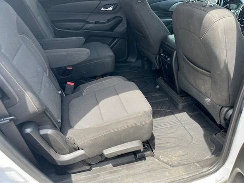 Used 2018 Chevrolet Traverse LT AWD/4WD image 14