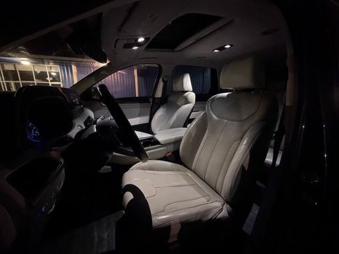 Used 2020 Hyundai Palisade SEL w/ Premium Package FWD image 12