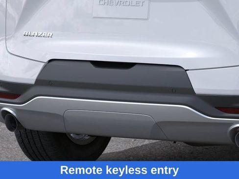 New 2026 Chevrolet Blazer LT w/ Convenience Package FWD image 15