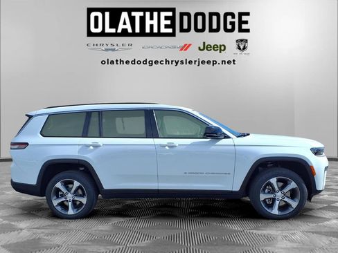 New 2026 Jeep Grand Cherokee L Limited w/ Trailer Tow Package image 32