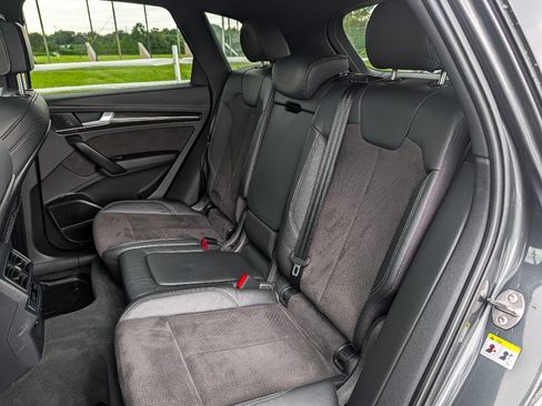 Used 2018 Audi SQ5 Premium Plus AWD/4WD image 18